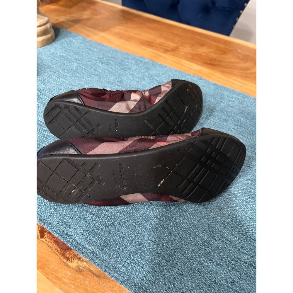 Burberry Winter Claret House Check Nylon Ballet Flats Size 40 EUR 9 US - Picture 7 of 7